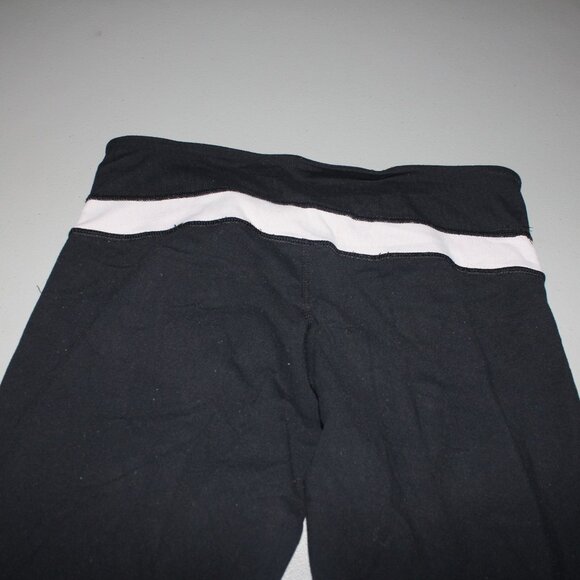 Black Lululemon Athletic Pants Size 6 or 8 ? - Picture 6 of 6